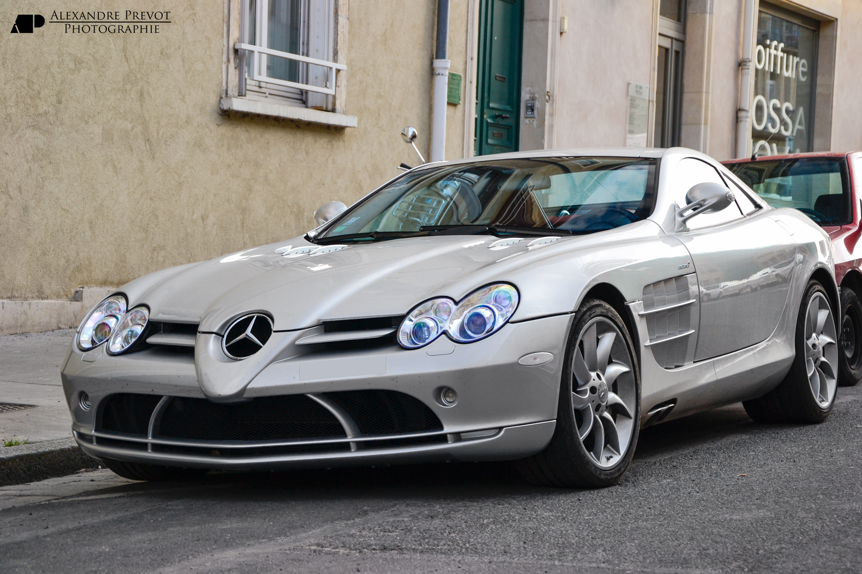 How Many Mercedes-Benz SLR McLaren Were Made? Get the Answer and Car Facts!