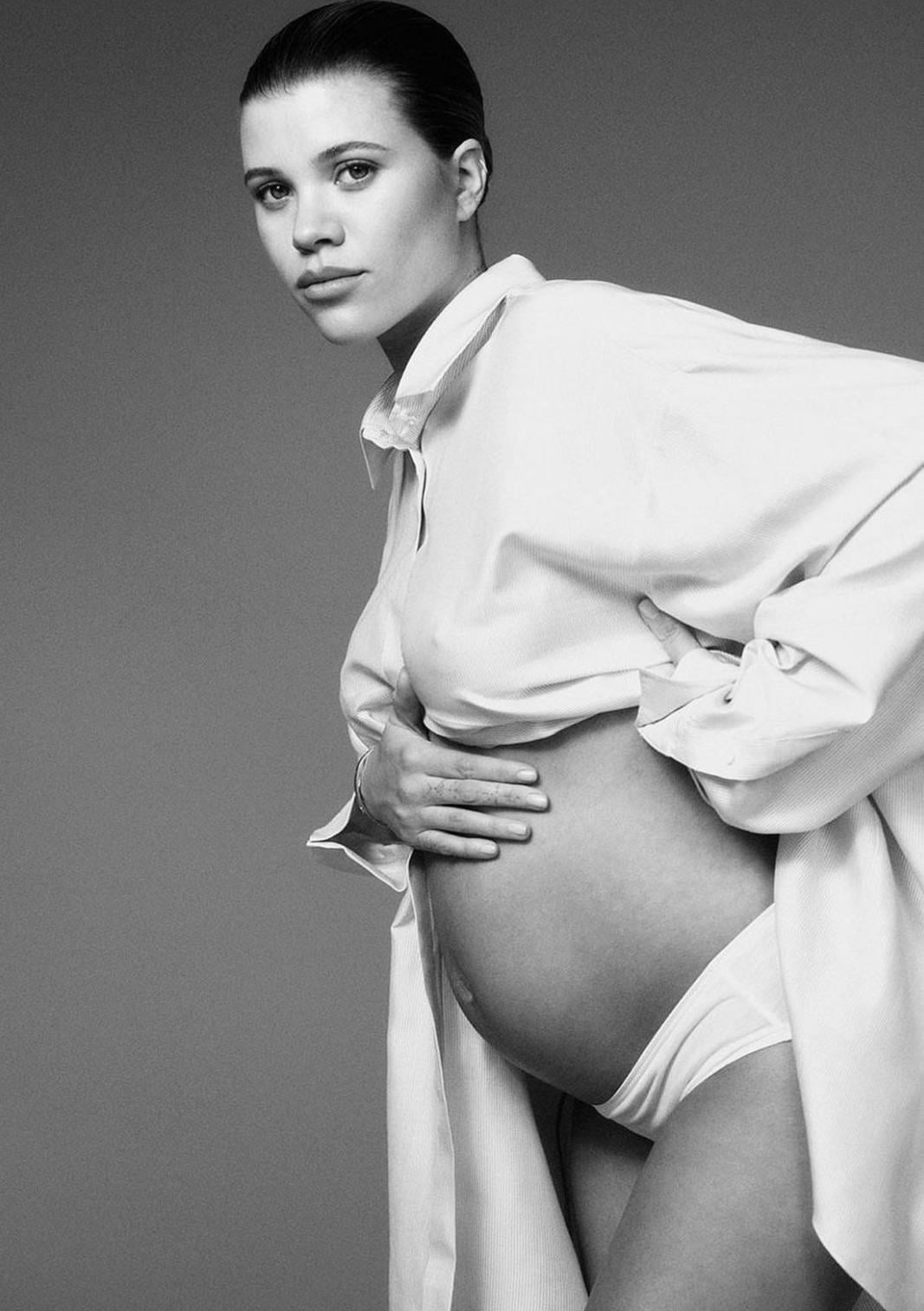 Sofia Richie Nude Photos: Are They Real or Fake Online 2024?