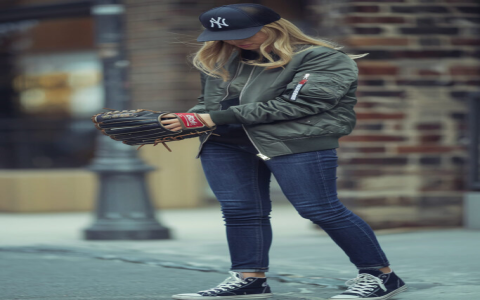 How to Style a Baseball Jersey: Easy Tips & Cool Outfit Ideas!