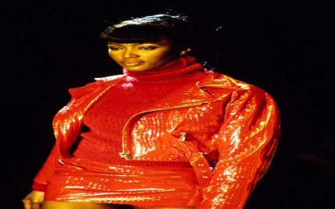 Looking back at 1994 Versace: All about this Year!