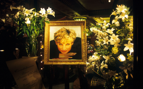 Looking Back: Diana and Dodi Pictures Timeline