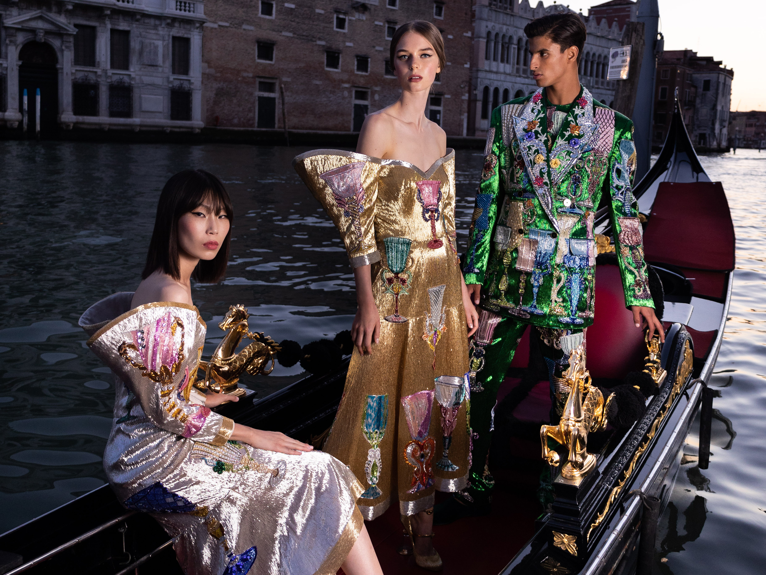 What is metaverse fashion? (A simple guide to digital clothing trends)