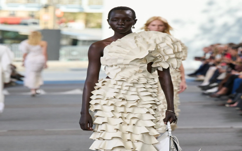 Chloe SS 1999 Collection: Why Its Still Trending Today?