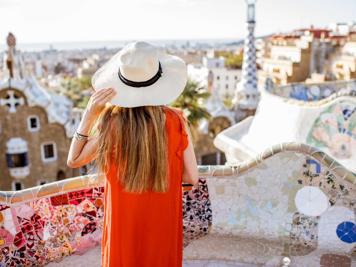Your Guide to Barcelona Fashion: Style Tips & Must-See Spots