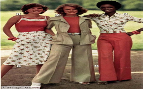 70s Woman: Find Out All About the Decades Fashion & Culture.