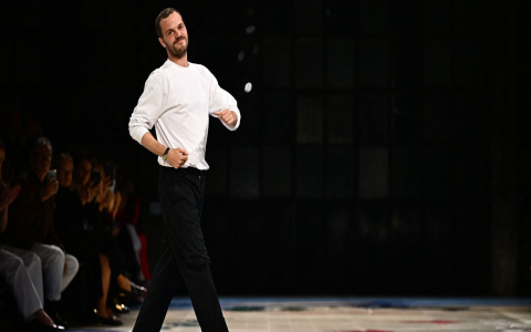 Who is the current chanel creative director? Get to know Virginie Viard and her work.