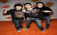 Red Carpet Regrets: Remembering the Worst Outfits of All Time.