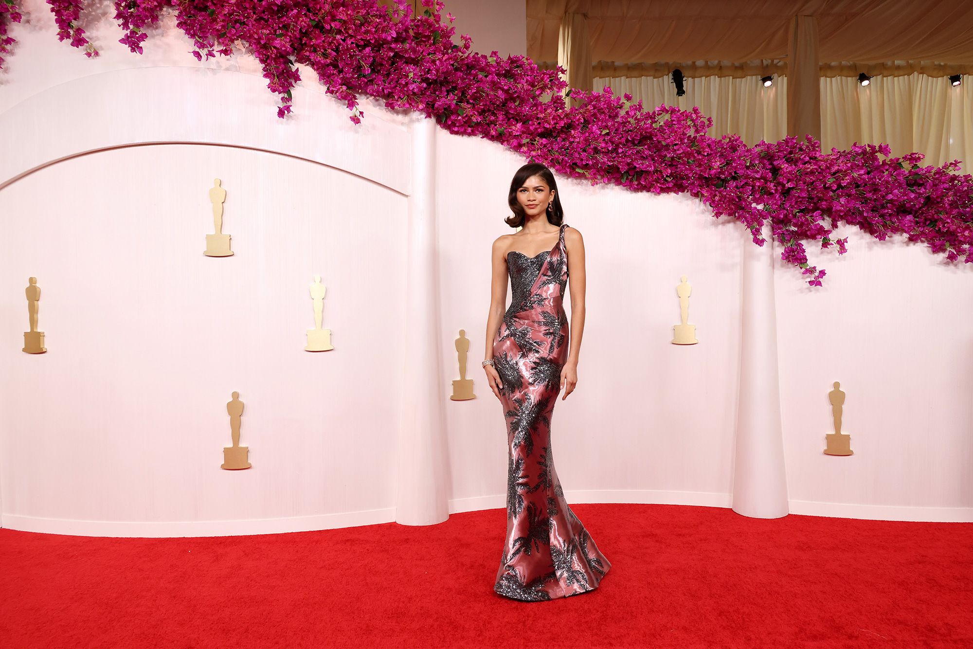 Find Your Perfect Red Red Carpet Dresses Now