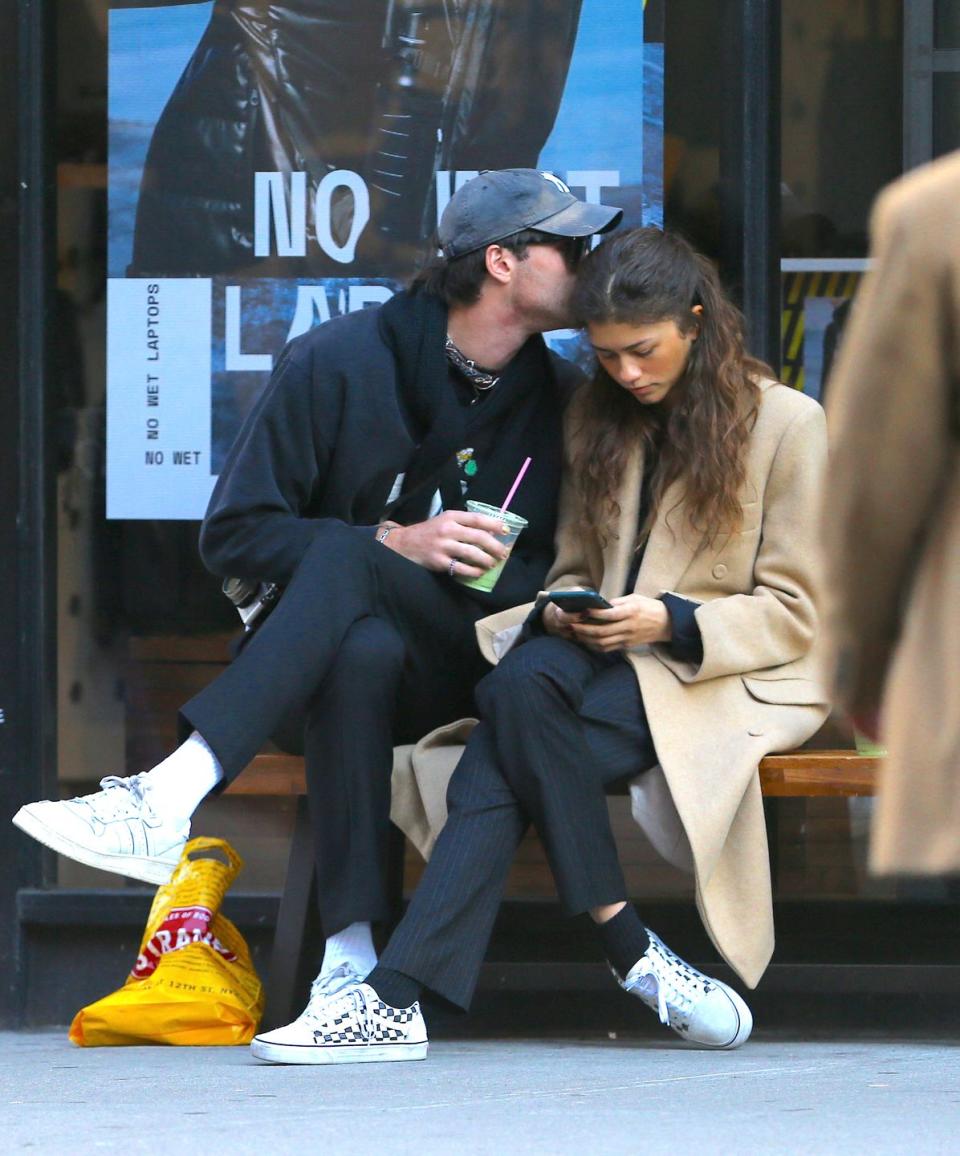 Zendaya and Jacob Elordi dating? See photos and get the latest updates!