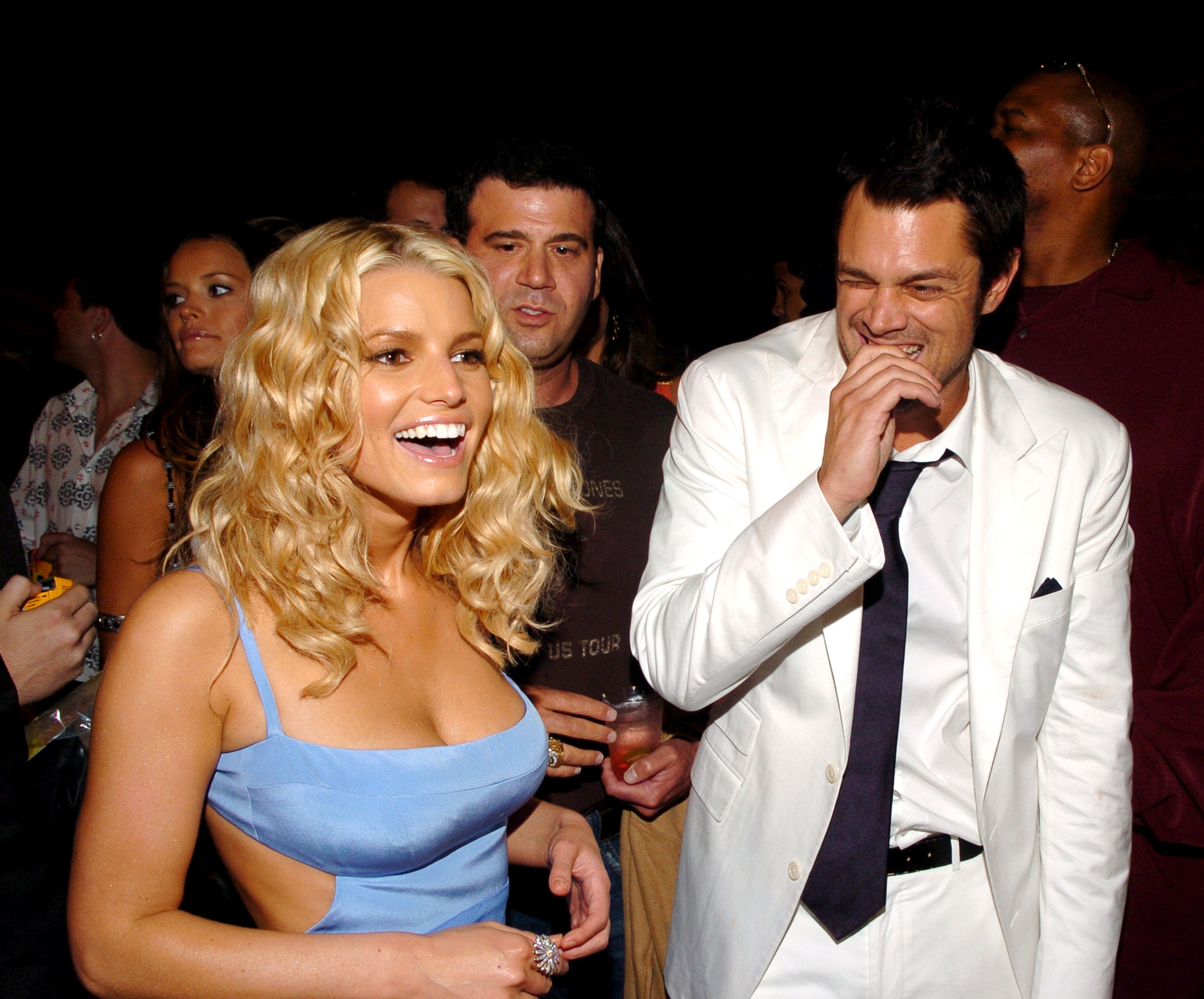 Jessica Simpson and Johnny Knoxvilles Relationship: Fact or Fiction?