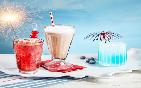 Discover the best Greenpoint Cocktail tonight
