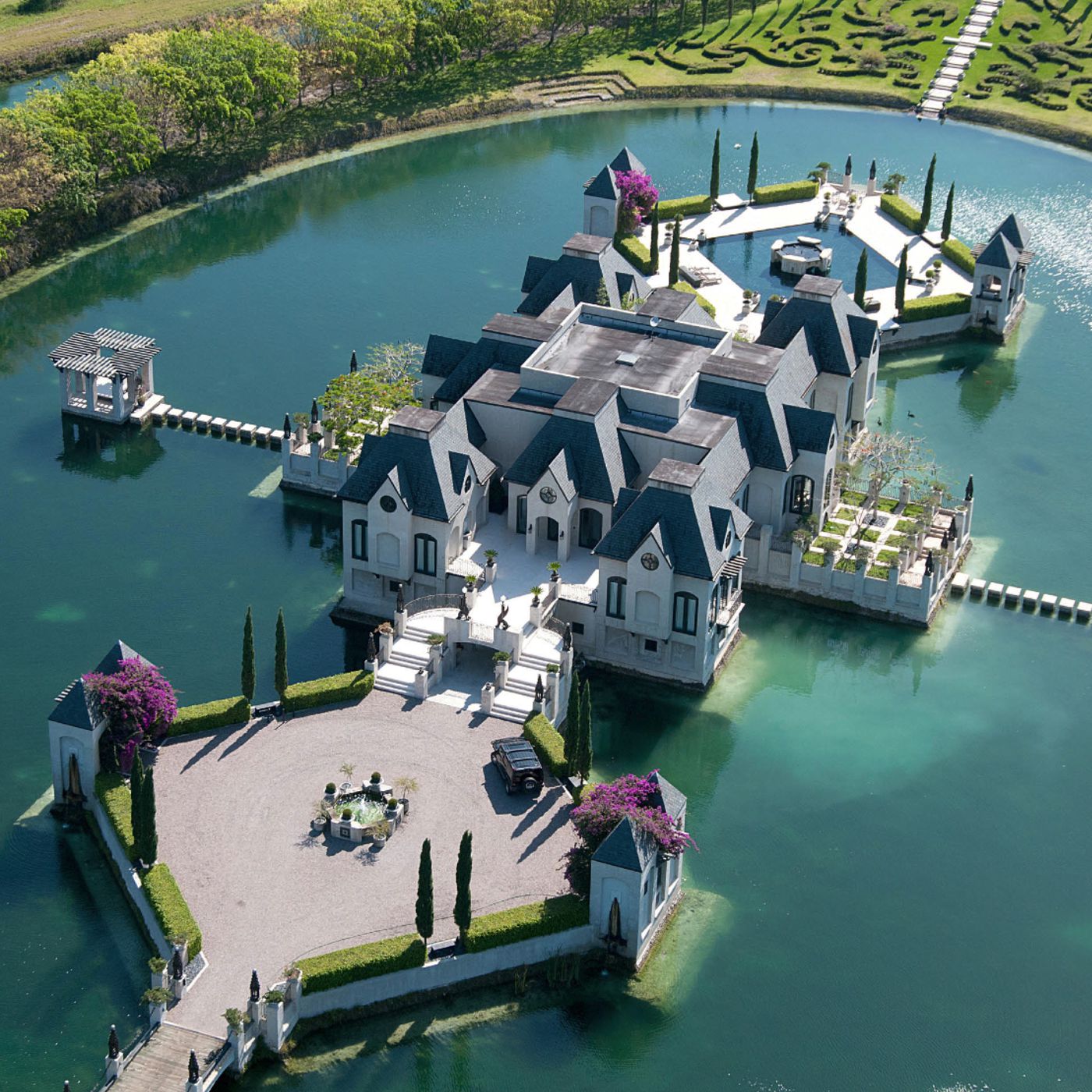 Dwyane Wades Florida Home:The Ultimate Celebrity Wedding Venue?