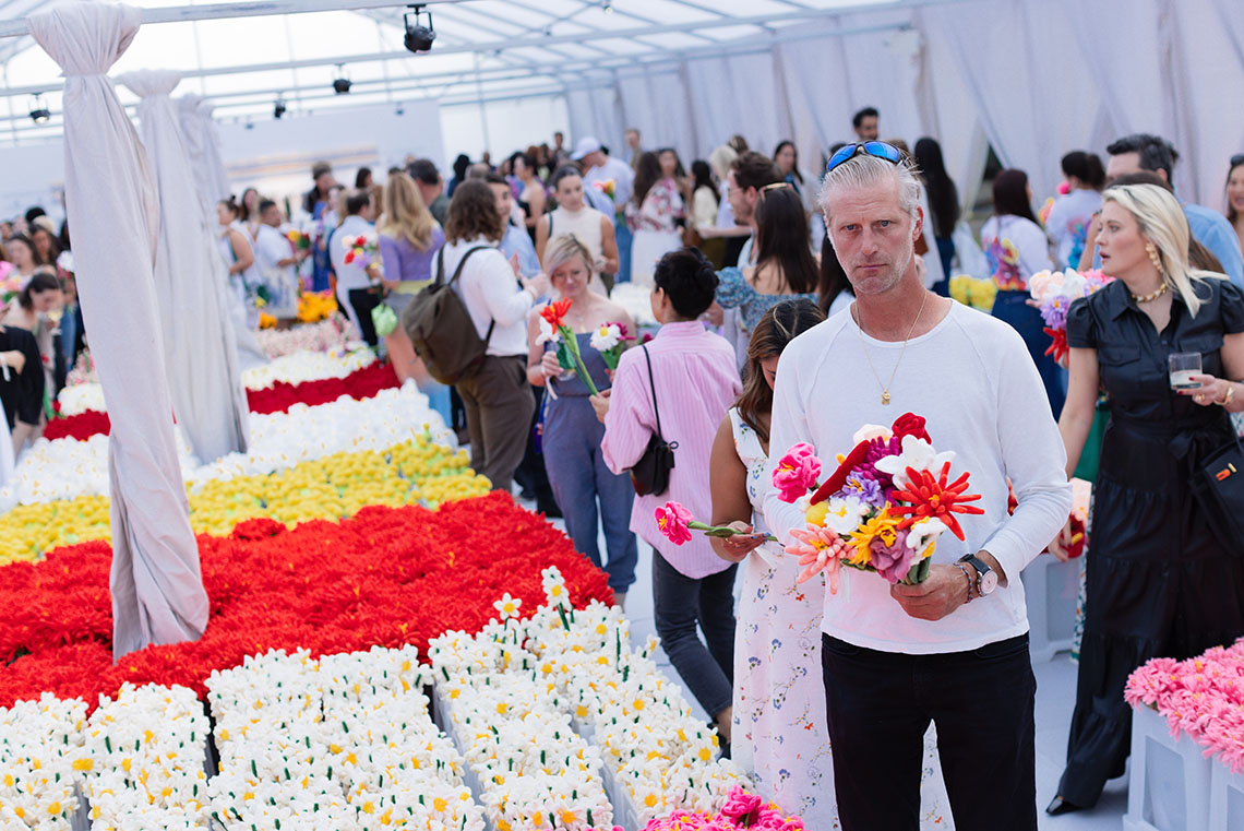 Find Beautiful Blooms at Roosevelt Island Flower Market (Easy Shopping Guide for All Budgets)