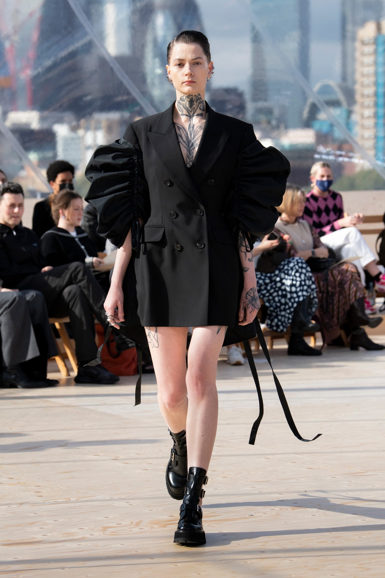 Get the Look: alexander mcqueen s/s 2022 Collection Overview.
