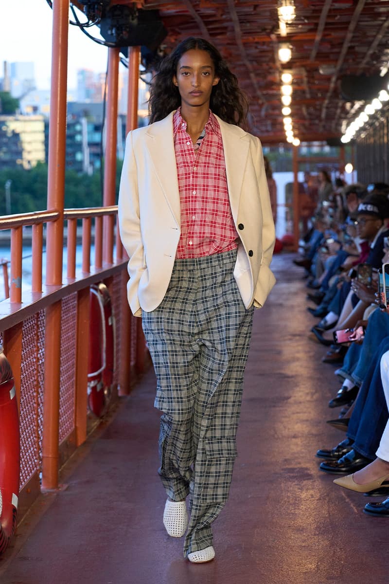 Tommy Hilfiger Fashion Show: See the Latest Runway Looks & Trends!