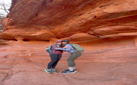 Desert Attire Essentials: Stay Comfortable in the Heat!