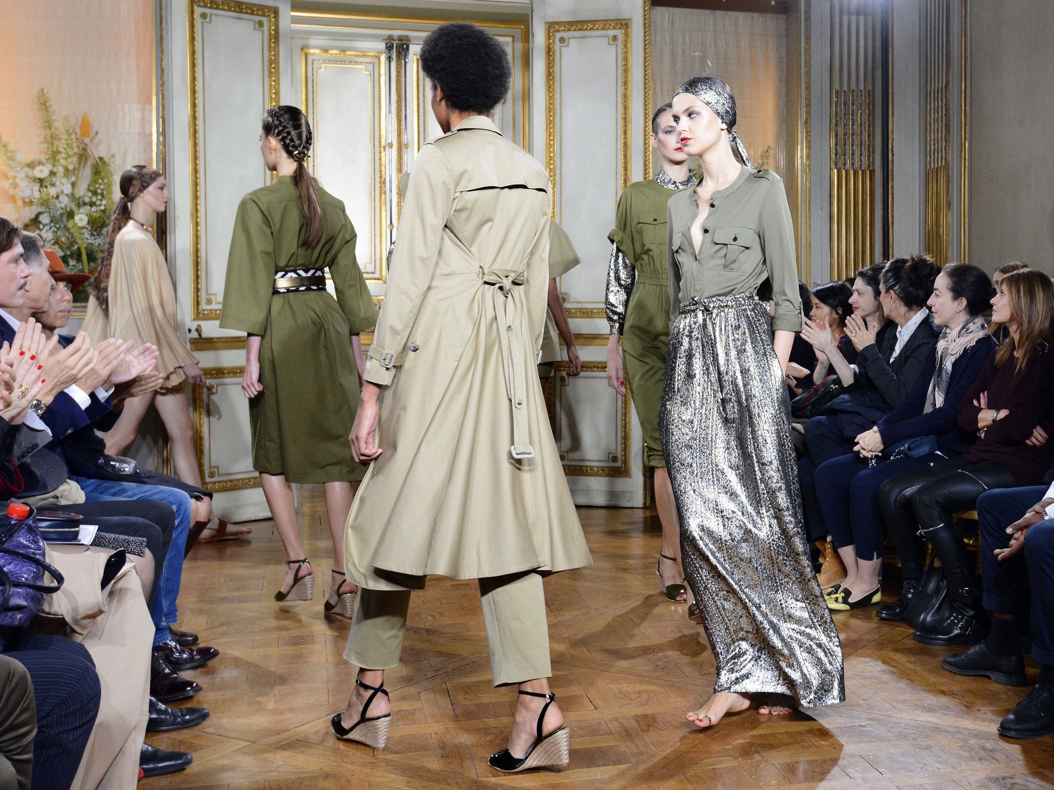 Why do people love Vanessa Seward? (Understand the appeal of her timeless designs)