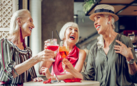 Want the style of elegant elderly ladies? Learn easy fashion tips for seniors today.