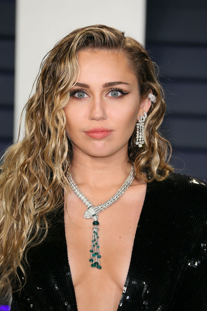 How Miley Cyrus Picks Red Carpet Dresses: Discover The Secrets Behind Her Bold And Unique Fashion Choices!