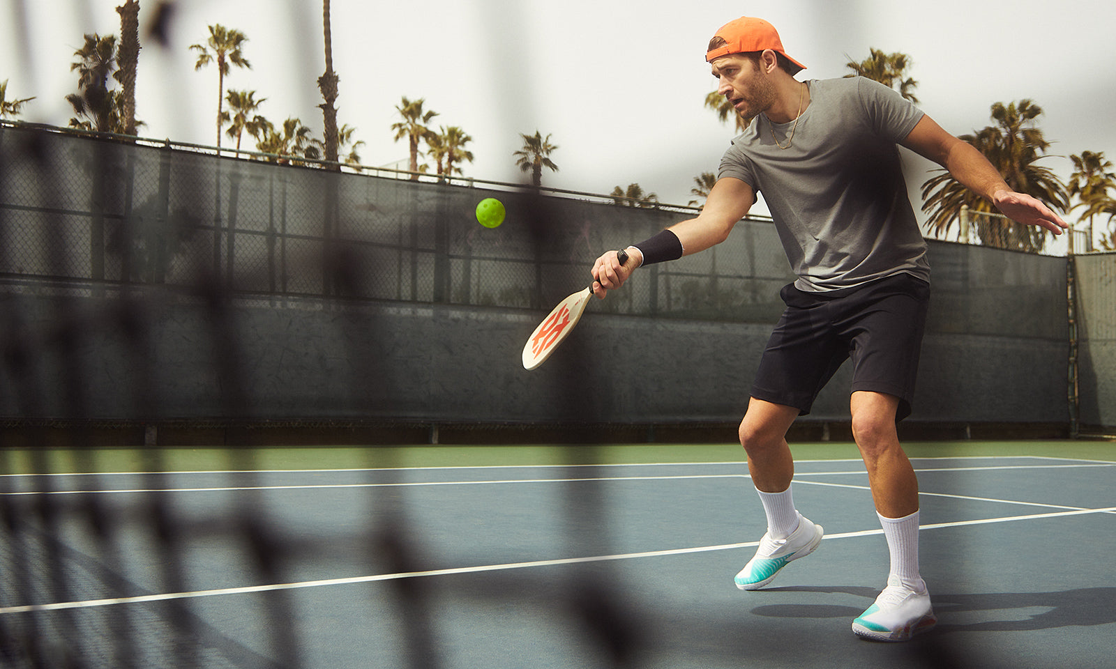 What is the best pickleball attire? Find comfortable and stylish options for your game.