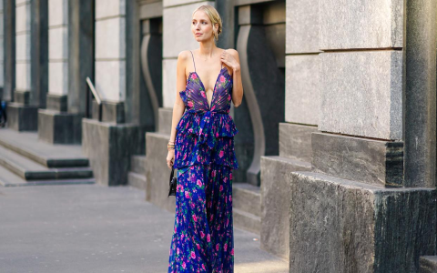 What occasions are perfect for a green gucci suit? Find out the best events to show off this outfit.