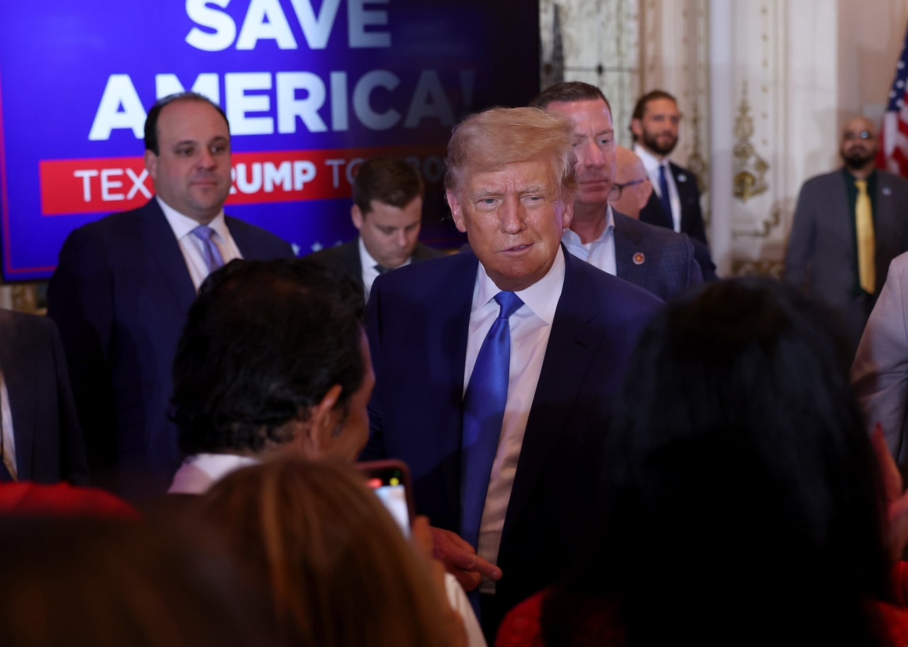 Why is everyone talking about the Trump dinner? Understand the controversy and key takeaways.