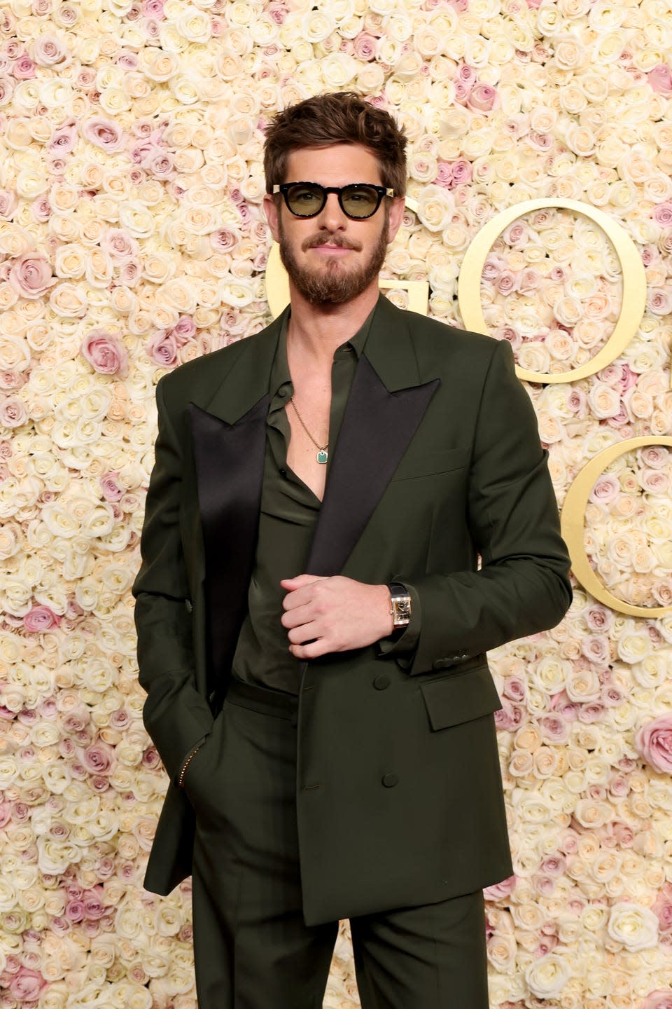 What occasions are perfect for a green gucci suit? Find out the best events to show off this outfit.