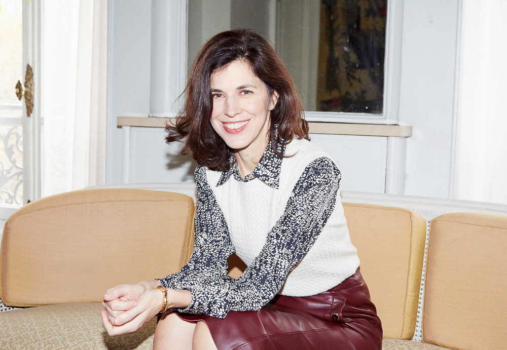 Why do people love Vanessa Seward? (Understand the appeal of her timeless designs)