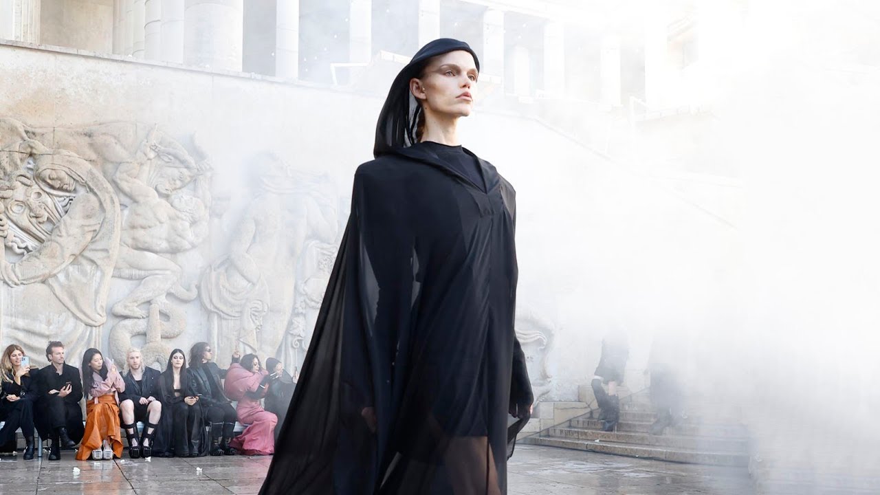 Where can I watch the recent Rick Owens fashion show online? Find the full video here!