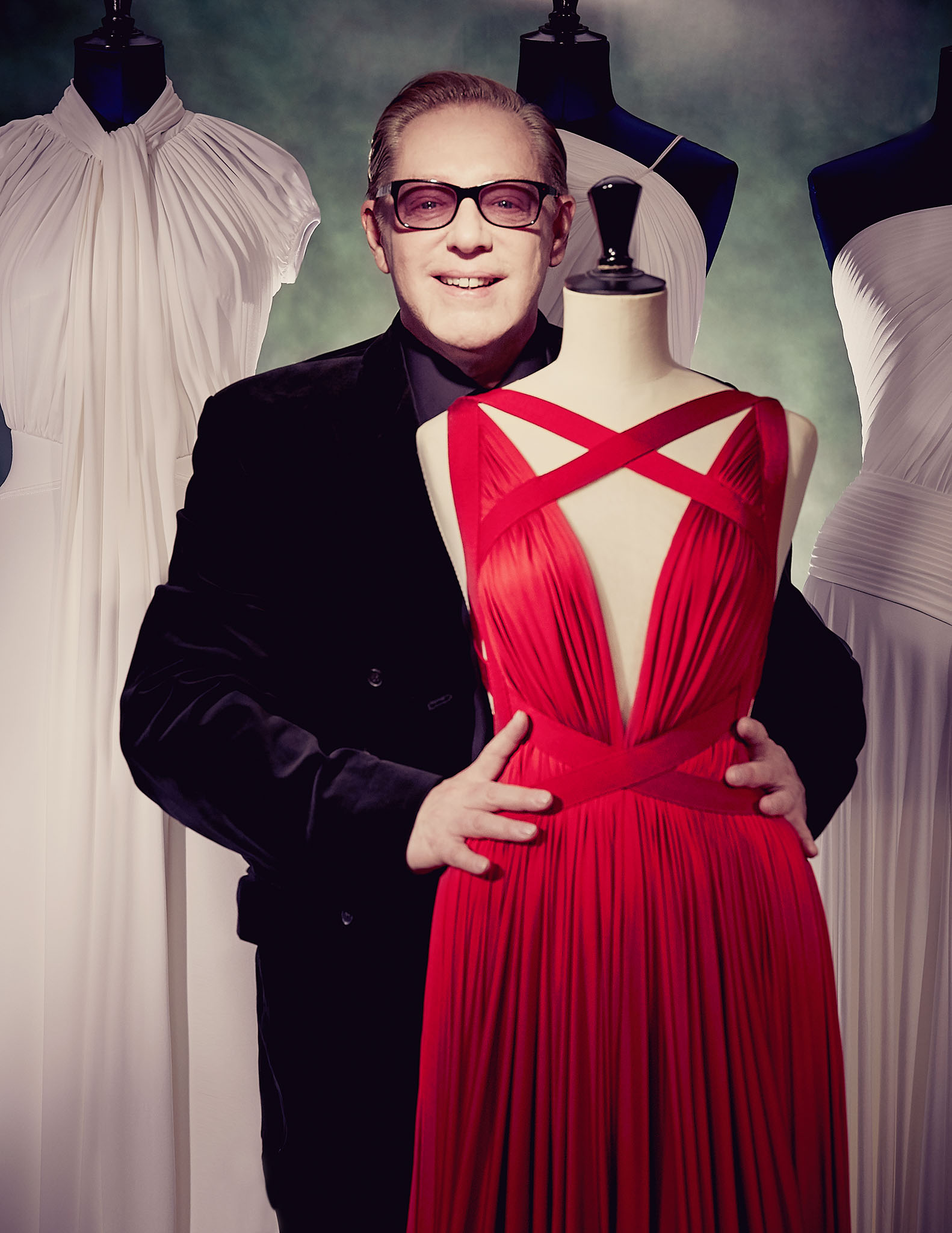 How Herve L. Leroux Changed Fashion? Details & Style Guide