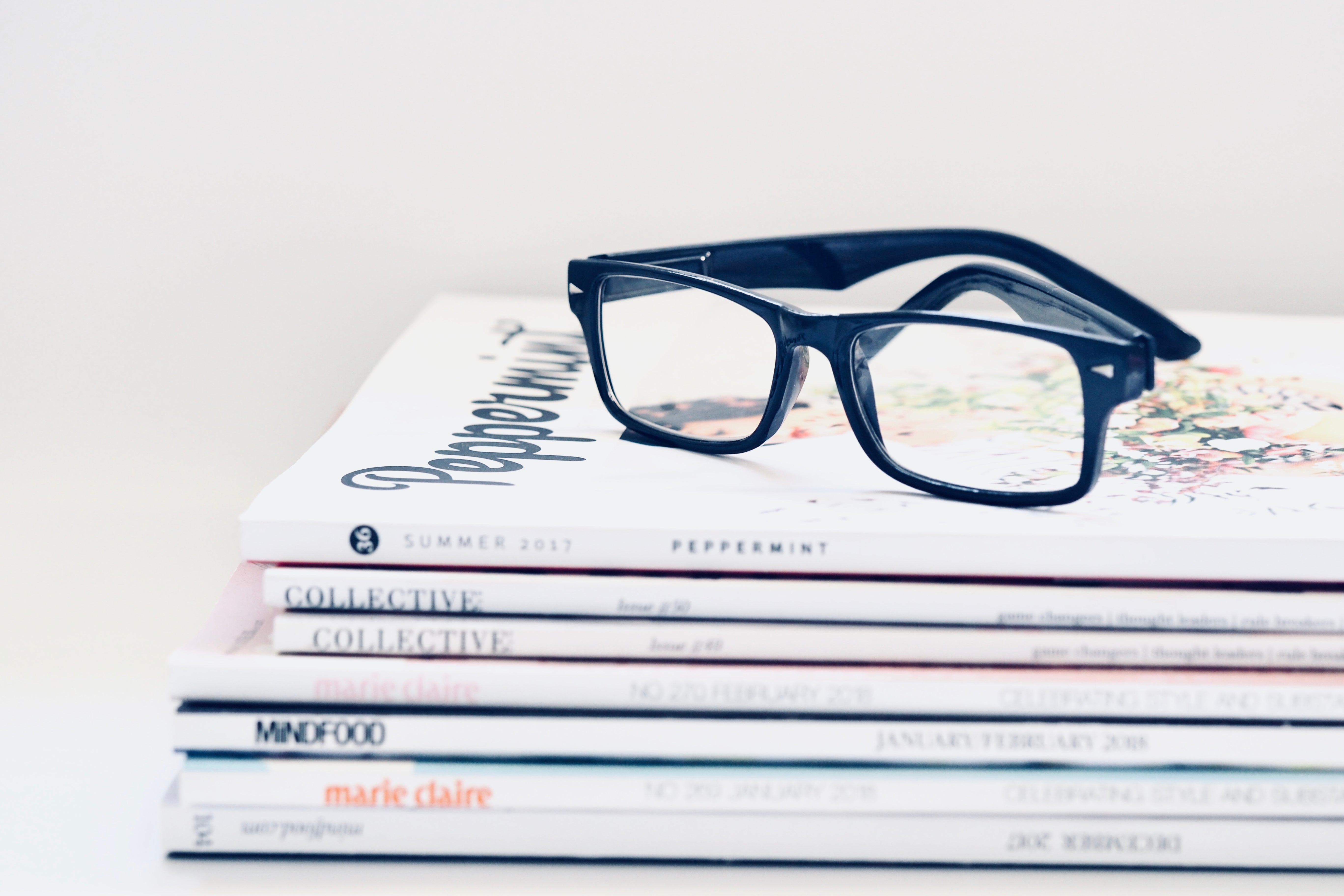 Why did the 2012 glasses fad become so popular? (Looking back at the simple fun behind this eyewear trend!)