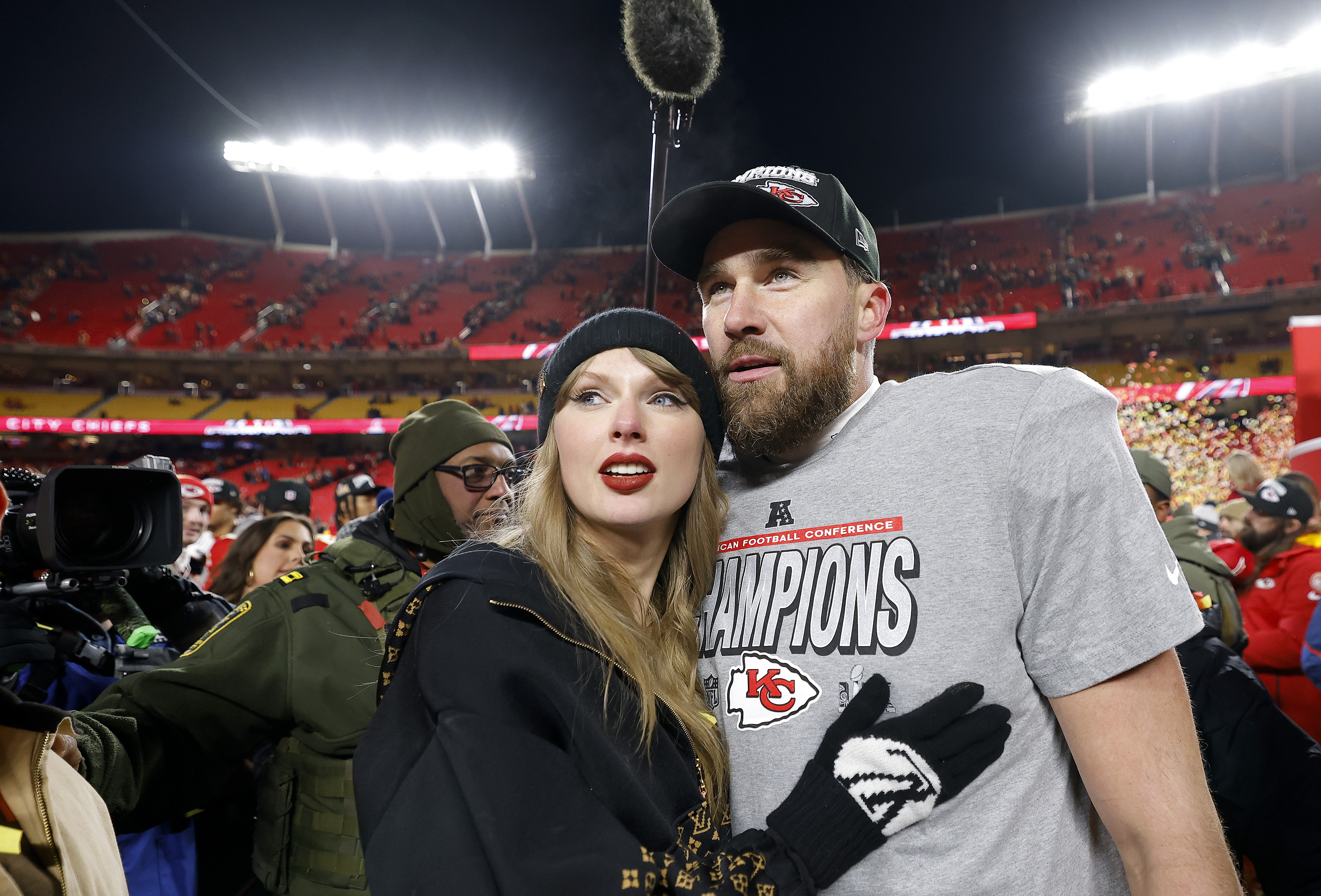 Is it official? Did Kelce propose to Swift? Get the scoop now!