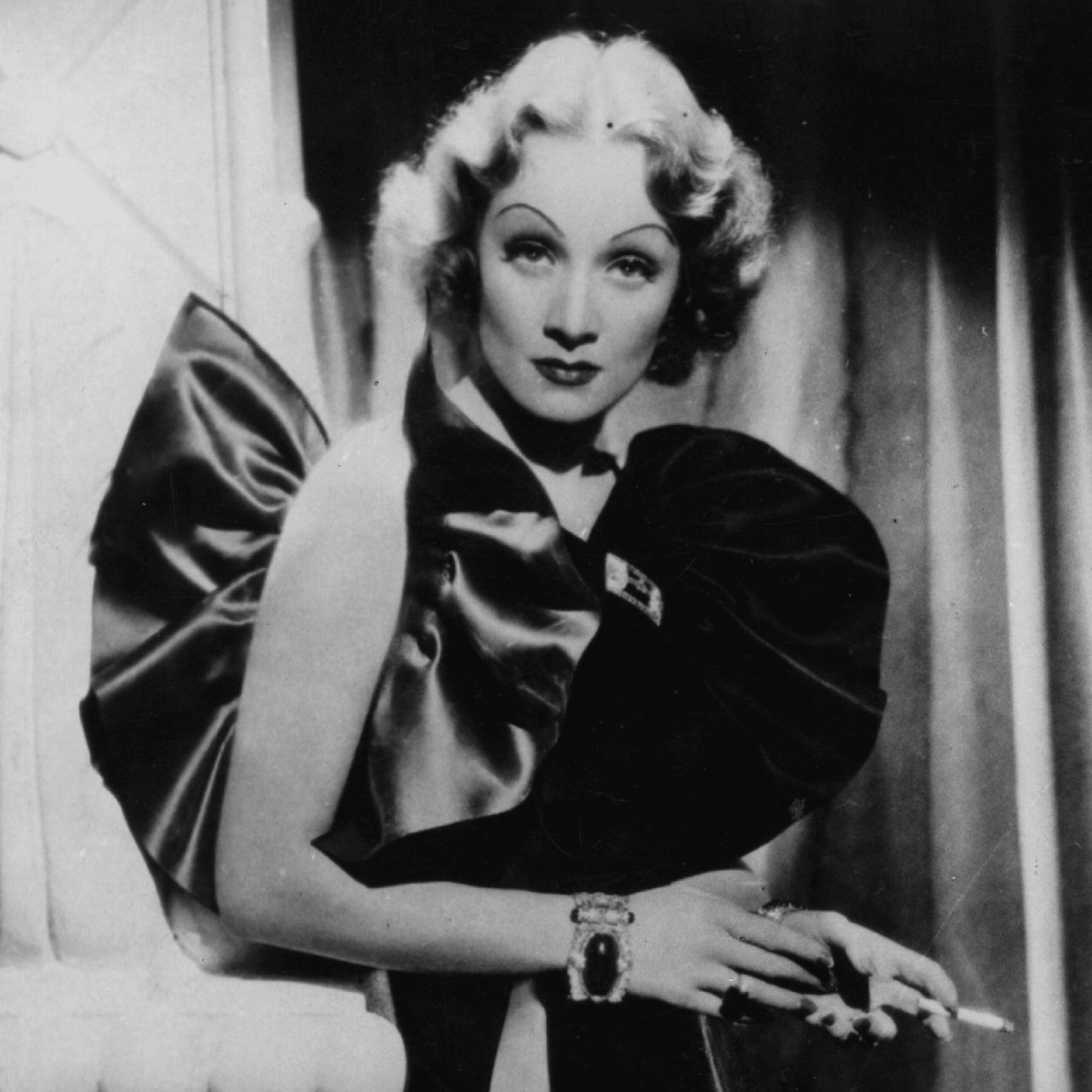 Why were Marlene Dietrich clothes so special? Learn about her fashion impact and famous Marlene Dietrich clothes.