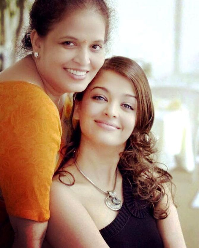 Need a new aishwarya rai photo? (Explore amazing galleries with her latest looks and iconic poses)