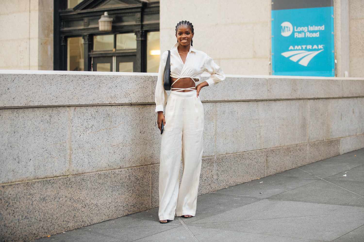 Fresh white on white outfit ideas for your wardrobe (simple ways to look cool in white)
