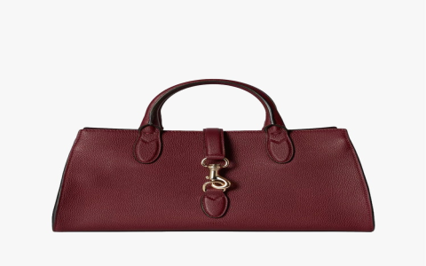 Shopping for a new purse? Get familiar with these common types of handbags before you buy your next one.