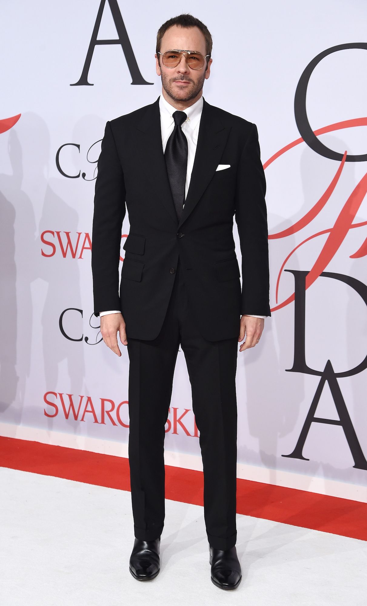 How to style Tom Ford Mens clothes? Get easy tips for a super sharp and cool look.