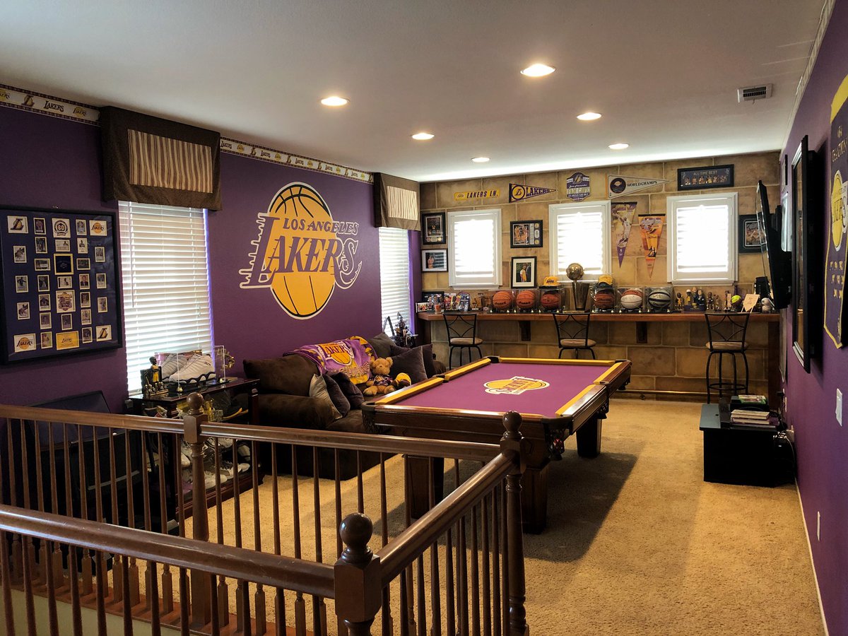Where can you find awesome NBA room accessories? Here are some top picks for your ultimate fan cave.