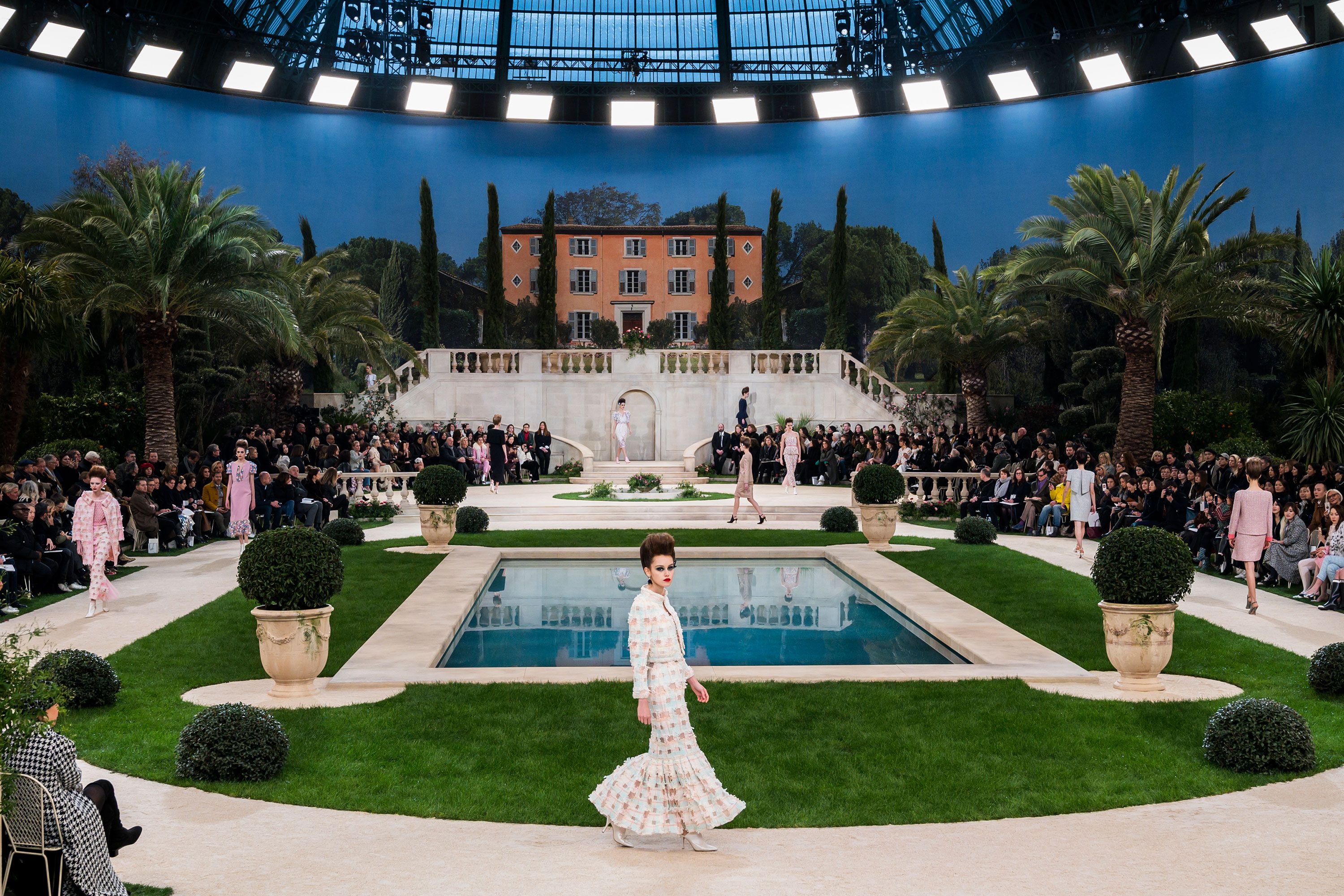 Where to find an amazing chanel pic? Check out these cool spots for the best images.