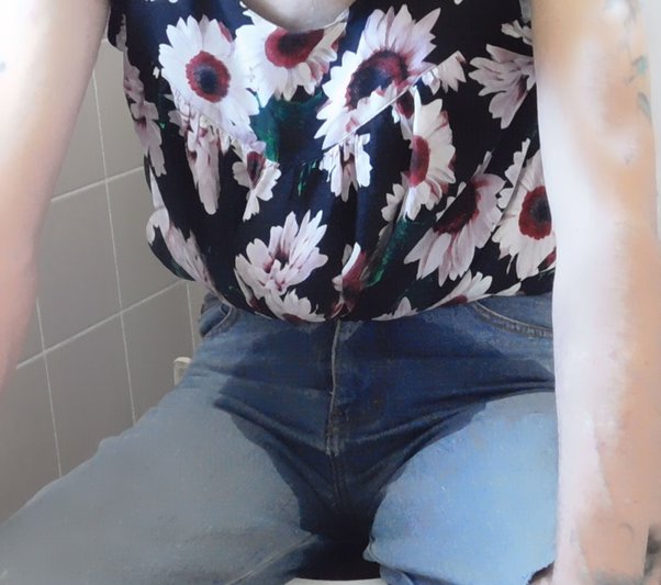Feeling embarrassed about accidental jeans wetting? Practical advice for handling these awkward moments easily.