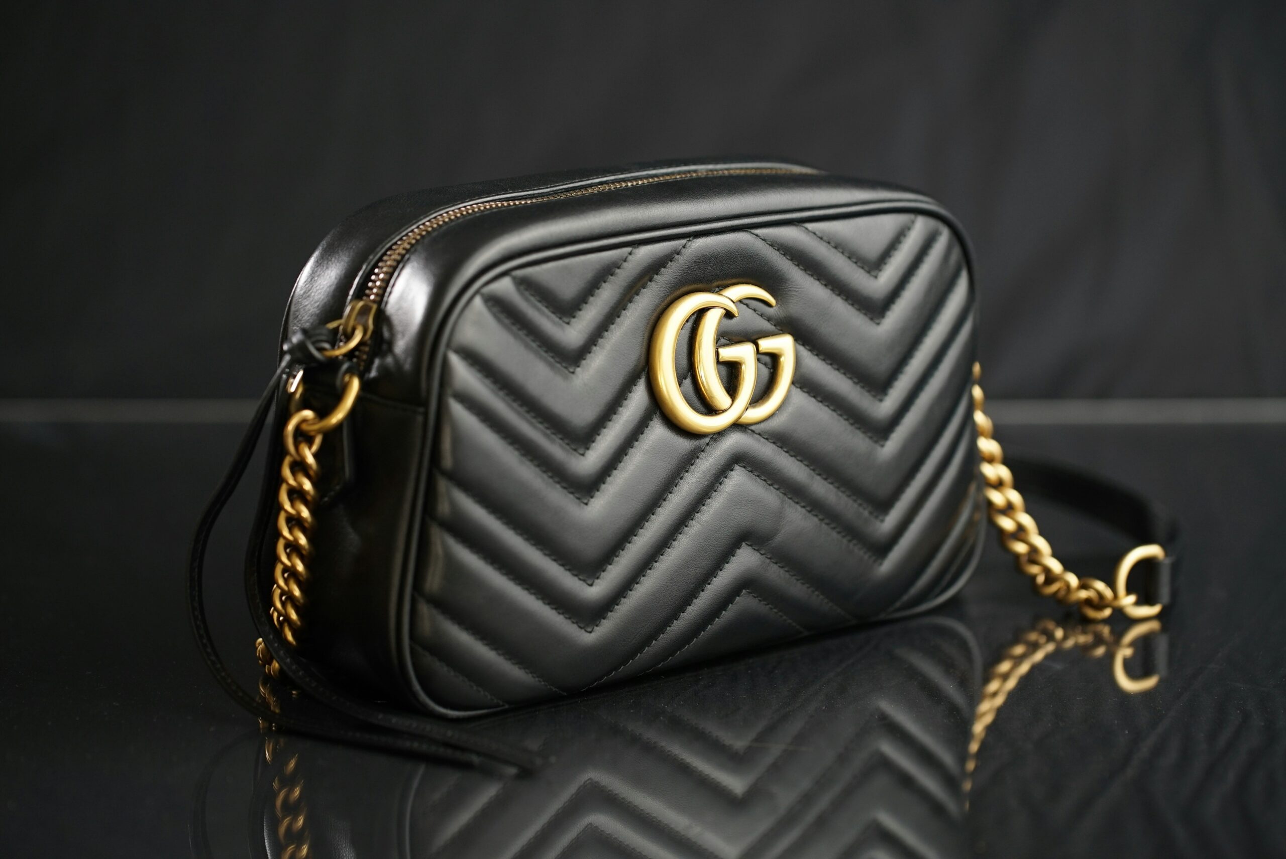 Why is cg logo fashion so hot right now? (Discover its amazing appeal in the modern fashion world)
