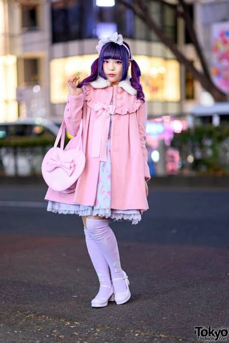 Japanese people care alot about dressing: Easy tips to understand their refined fashion sense better.