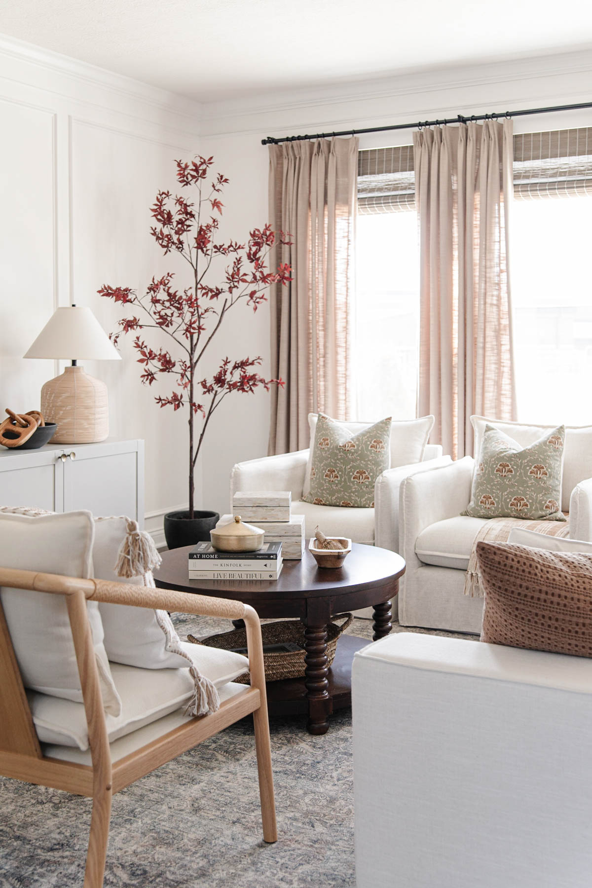 Want beautiful fall drapes for your living room? Heres how to make it look really great!