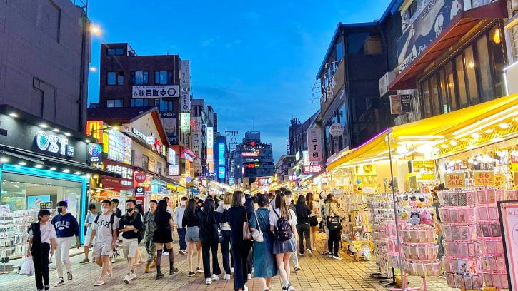 Where to Find the Best Seoul Street Fashion: Top Shopping Spots