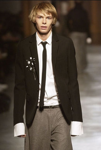 Why is Hedi Dior so famous? Discover his unique fashion style and huge impact now!