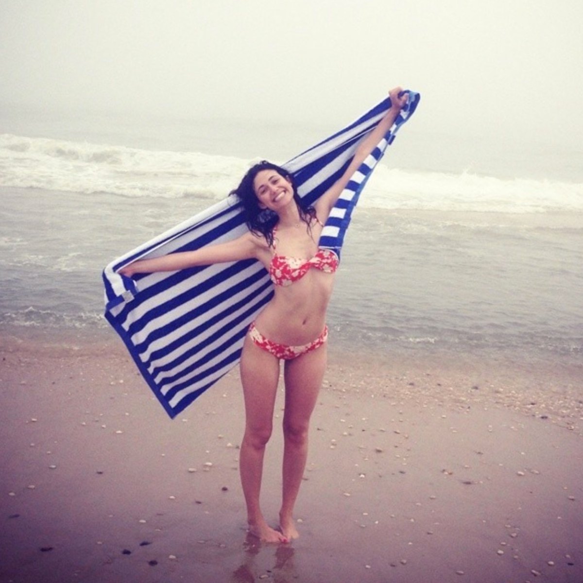Emmy Rossum bikini where to find them? See her very best beach pictures right here!