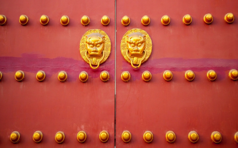 Why is Douyin fashion taking over the world? Learn the reasons behind its global trend status.