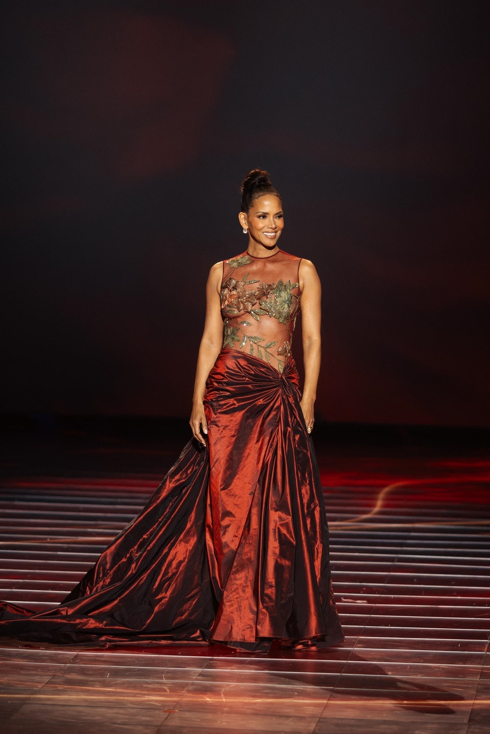 Halle Berry Elie Saab Dress: A Red Carpet Favorite