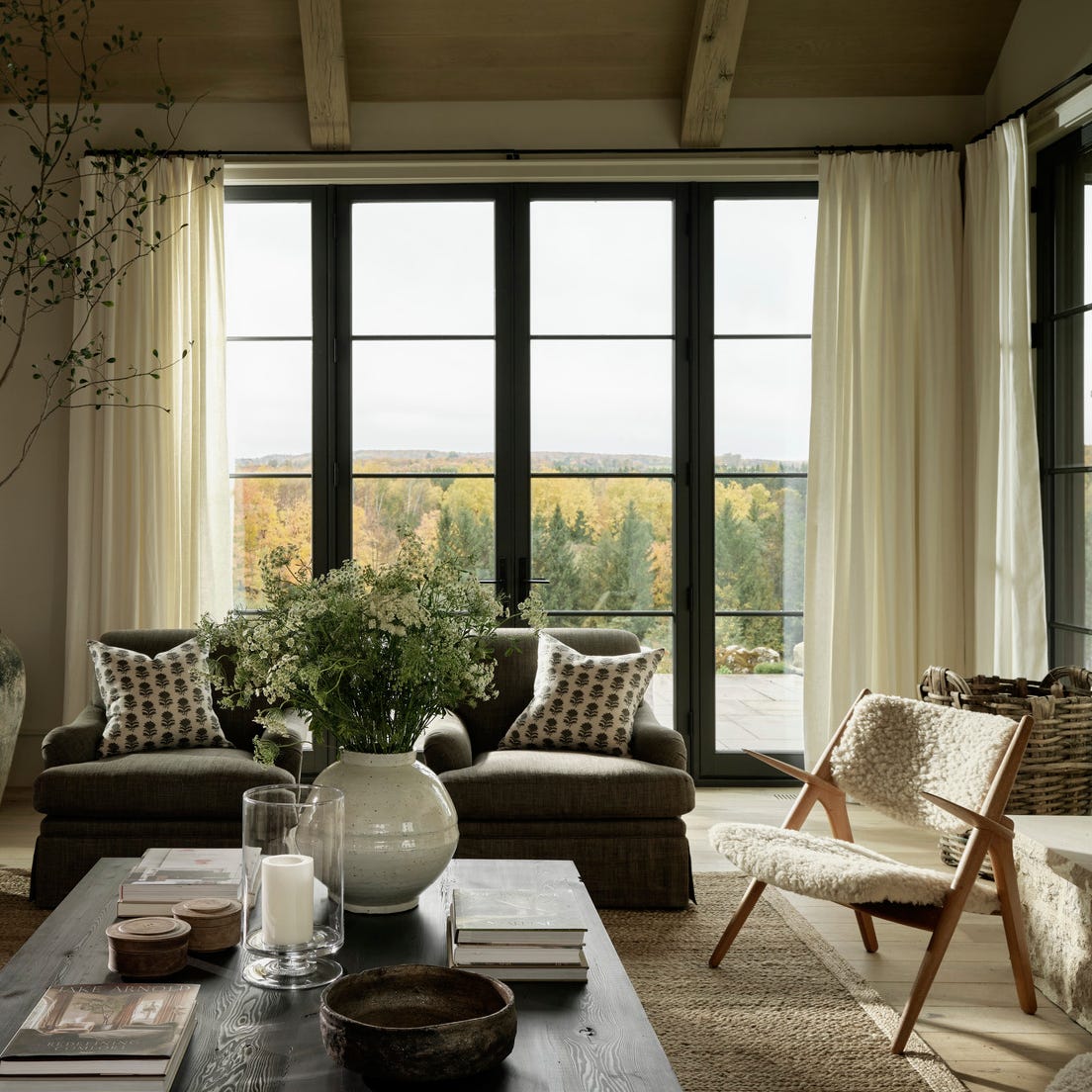 Want beautiful fall drapes for your living room? Heres how to make it look really great!