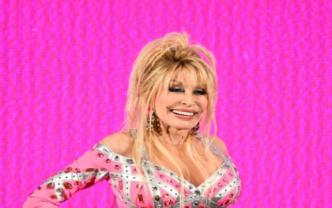 Dolly Parton 1960s How She Started and Her Early Songs You Must Hear